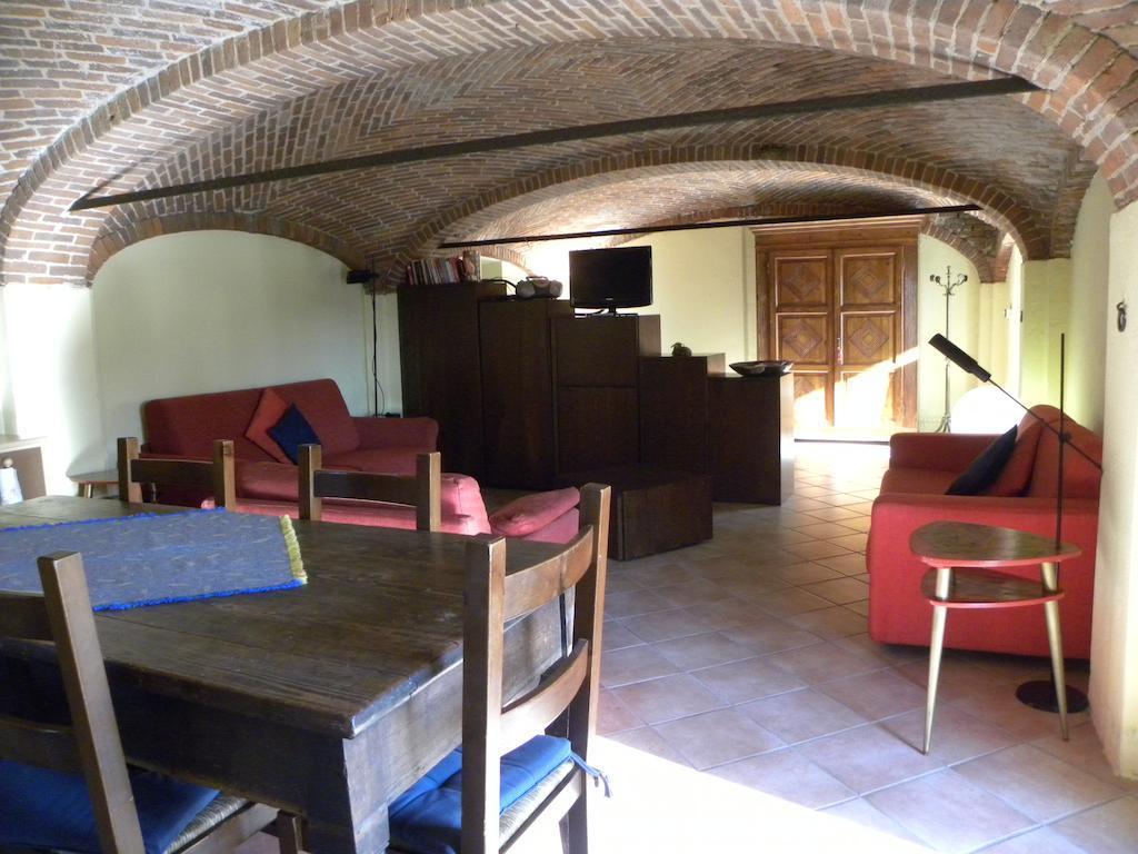 Agriturismo Fano'S Farm Suno Δωμάτιο φωτογραφία